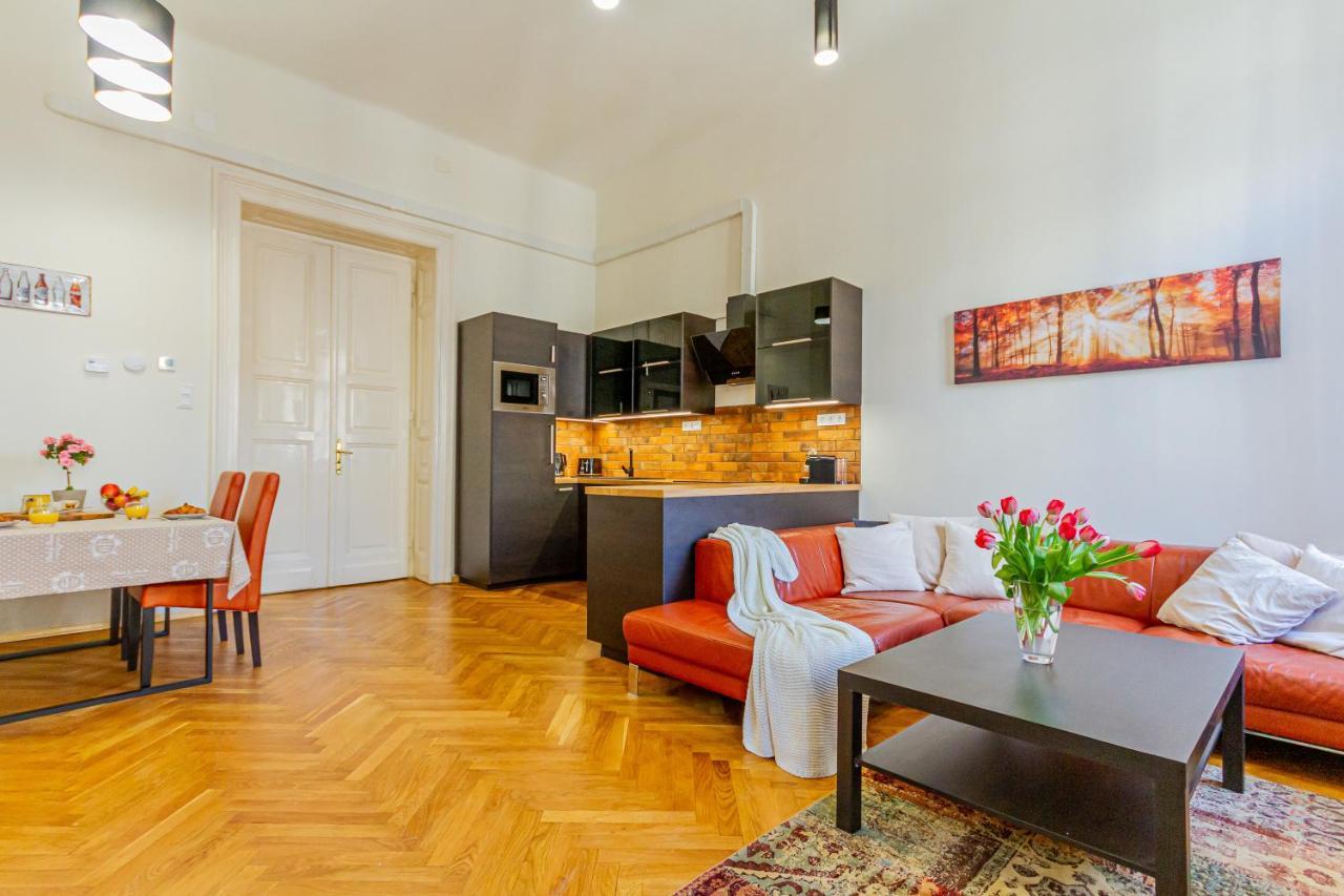 Supercentral Boutique Suite Budapest Exteriör bild